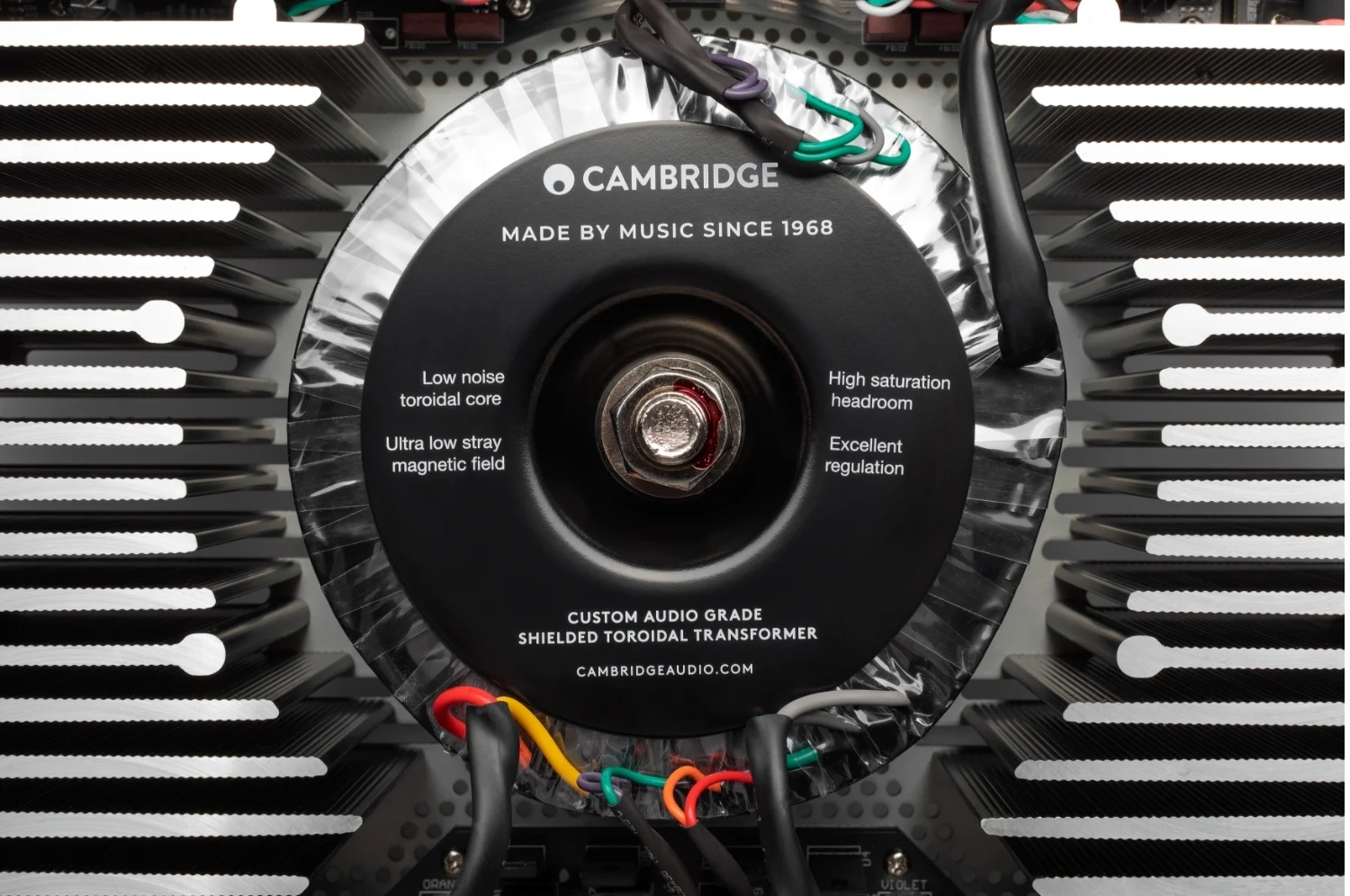 Cambridge Audio EXA 100 voeding Cambridge Audio EXA 100 travo