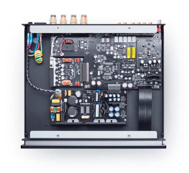 primare-i15–met-phono-voorversterker-