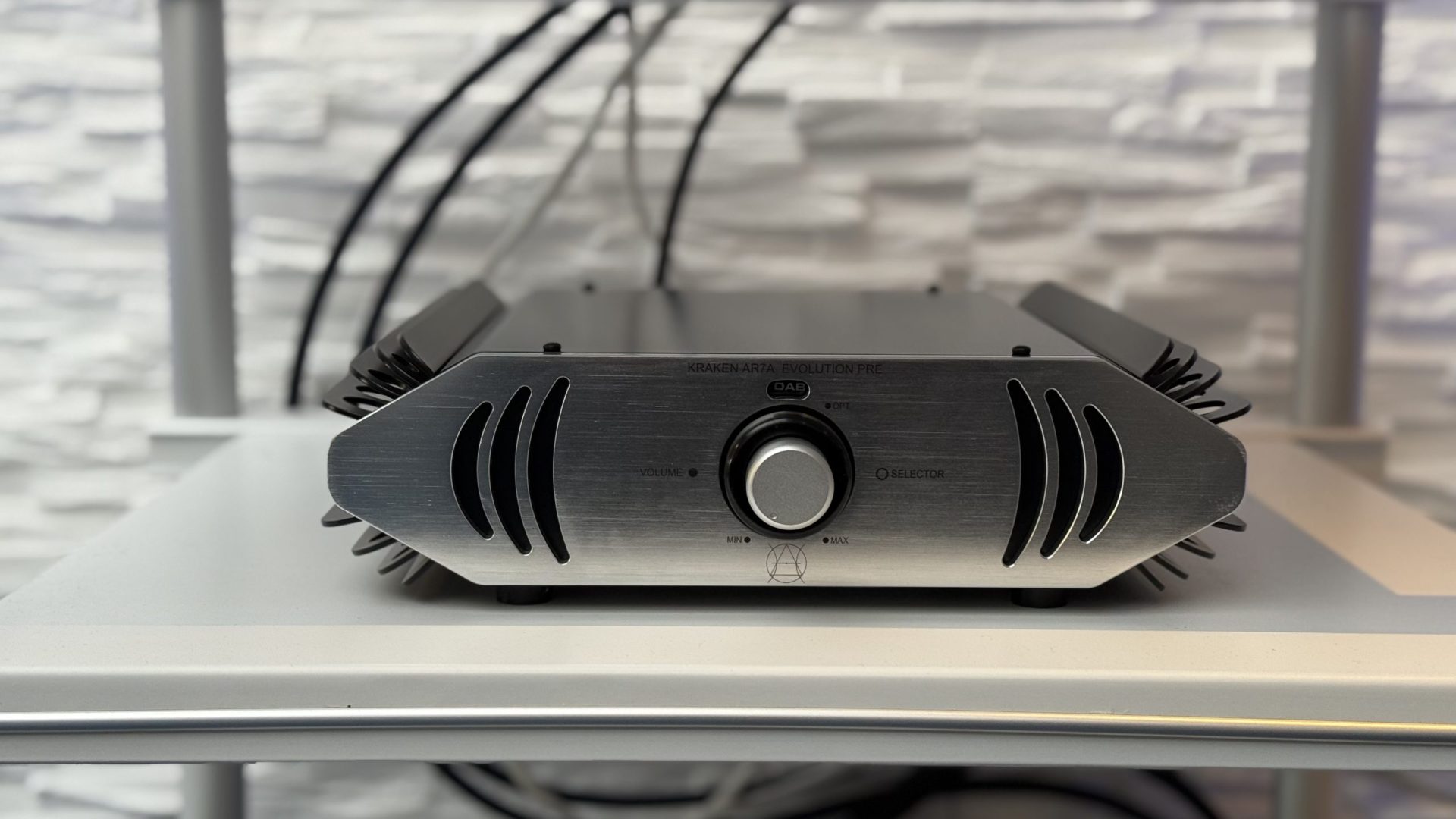 Kraklen AR7A front Audio Resurgence Kraken AR7A – Voorversterker